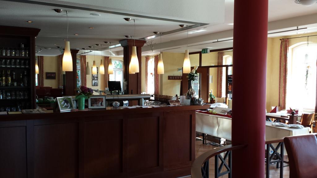 Hotel Restaurant Am Pfauenhof ควาเคนบรุค ภายนอก รูปภาพ