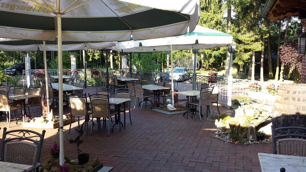 Hotel Restaurant Am Pfauenhof ควาเคนบรุค ภายนอก รูปภาพ