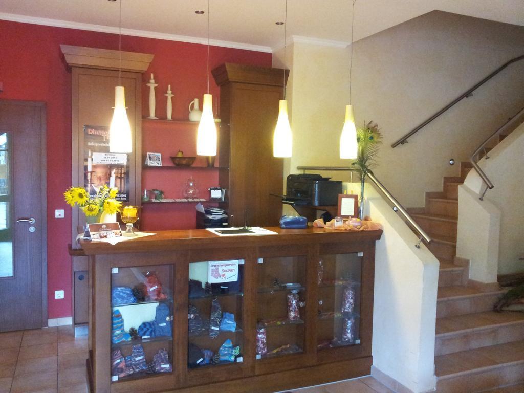 Hotel Restaurant Am Pfauenhof ควาเคนบรุค ภายนอก รูปภาพ
